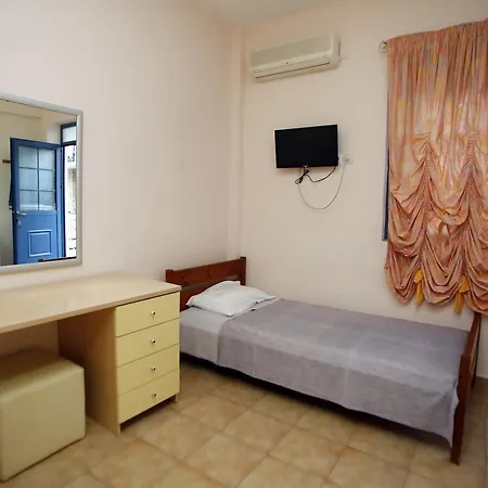 Aggelos 2* Agios Andreas (Messenia)